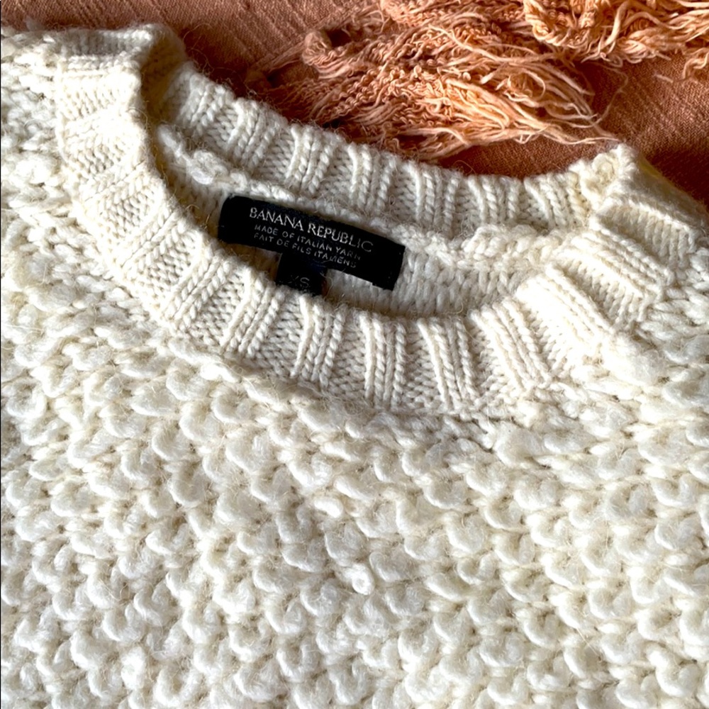 BANANA REPUBLIC italian yarn knit sweater